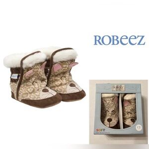 🚨30%OFF3+🚨🆕ROBEEZ - 6/12M - NWT - SNOW LEOPARD CAT SUEDE LEATHER BOOTIES BOOTS